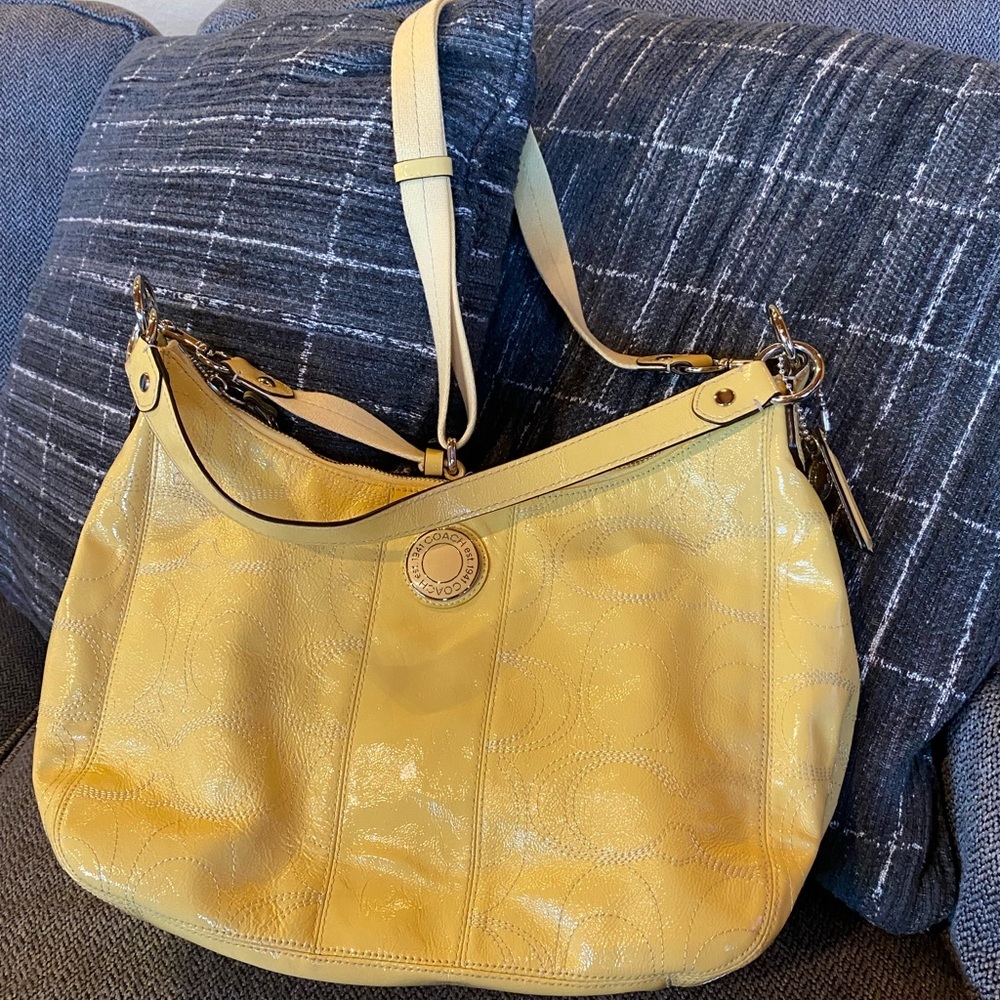 Yellow Coach Patent Leather handbag - Picture 4 of 9
